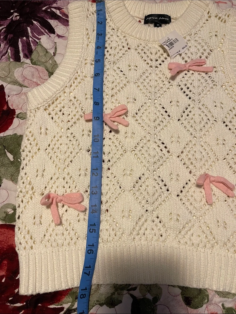 Cream Knit Sleeveless Sweater Vest with Pink Bows- girls medium